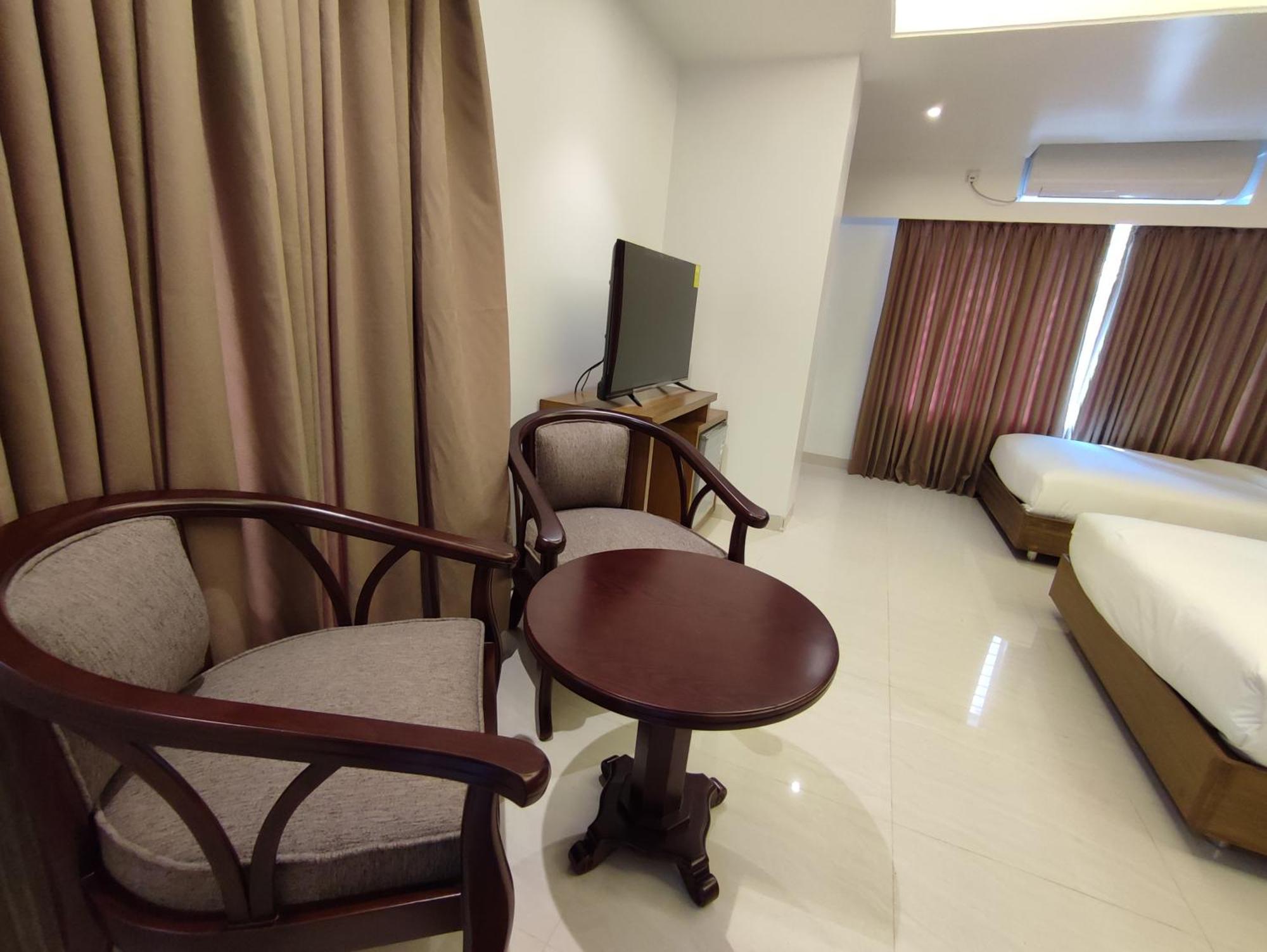 Hotel Holy Gate Srihotto Zewnętrze zdjęcie